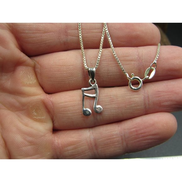 16 Inch Sterling Silver Single Music Note Pendant Necklace - Picture 2 of 5